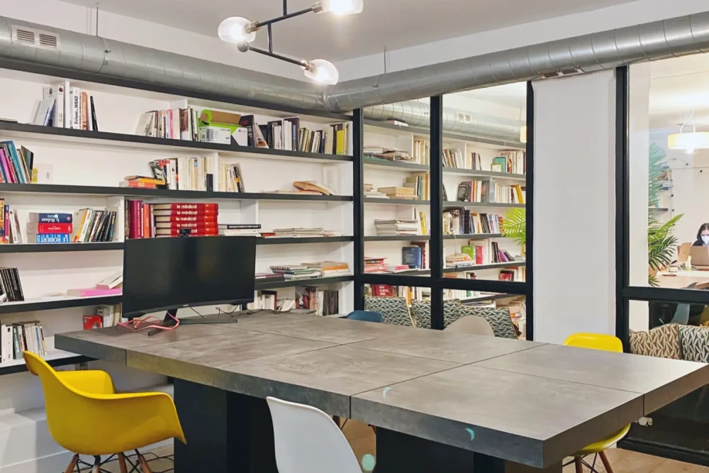 Bureau privé - 75004 - 20 postes - 7500€