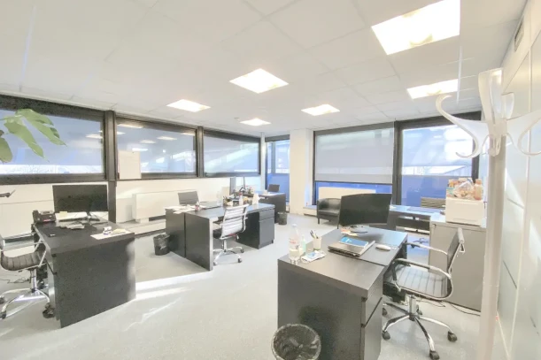 Bureau privé - 92100 - 8 postes - 1495€