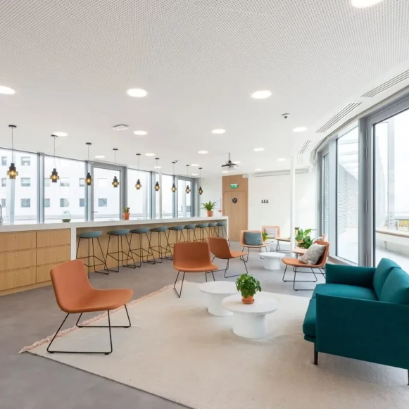 Bureau privé 4 m² 1 poste Location bureau Rue James Joule Rezé 44400 - photo 5