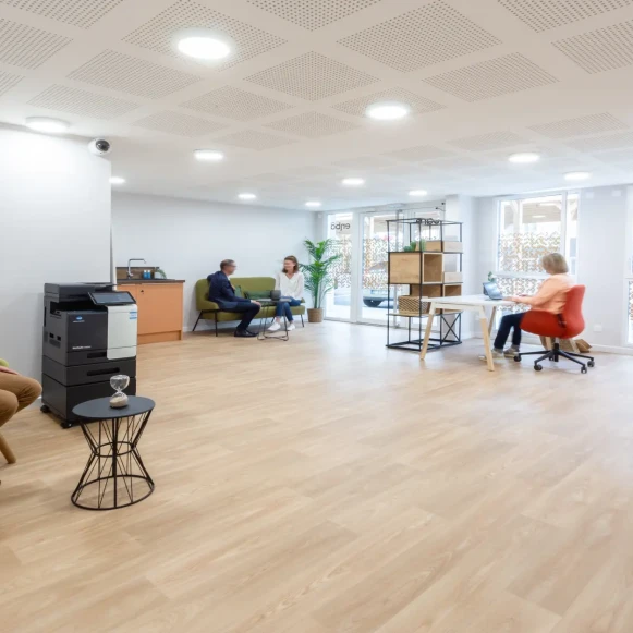 Open Space  6 postes Location bureau Rue du Bois Gentil Annecy 74600 - photo 4