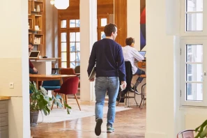 Bureau privé - 93170 - 3 postes - 1050€