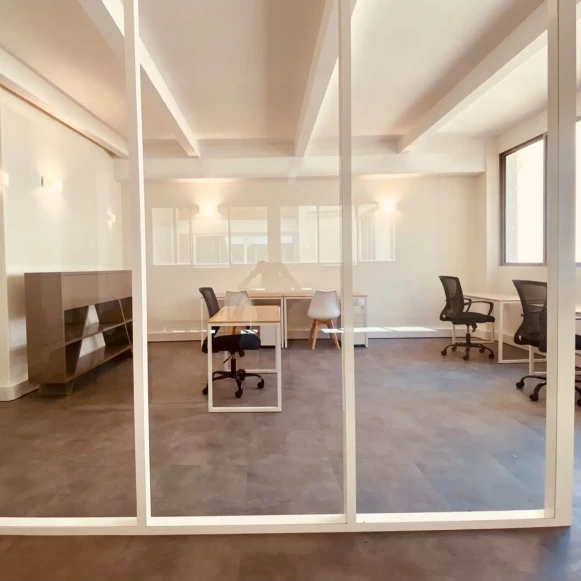 Espace indépendant 37 m² 8 postes Coworking Rue Marcadet Paris 75018 - photo 7