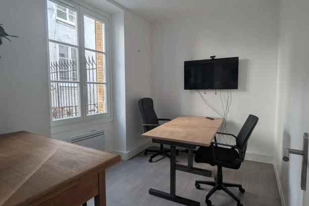 Espace indépendant - 75002 - 2 postes - 950€