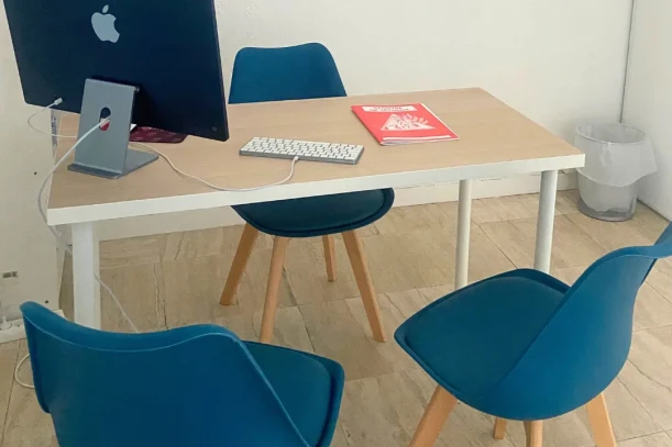 Bureau privé - 83300 - 1 poste - 500€