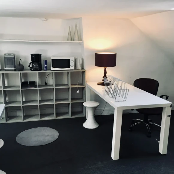 Bureau privé 26 m² 4 postes Location bureau Rue d'Hauteville Paris 75010 - photo 7