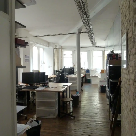 Open Space  1 poste Location bureau Rue Severo Paris 75014 - photo 2