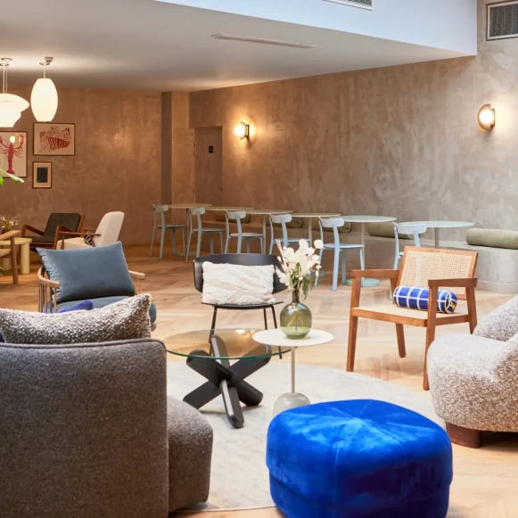 Bureau privé 24 m² 7 postes Location bureau Avenue Charles de Gaulle Neuilly-sur-Seine 92200 - photo 1