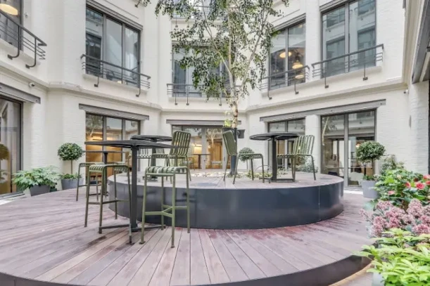 Bureau privé - 75008 - 9 postes - 7055€