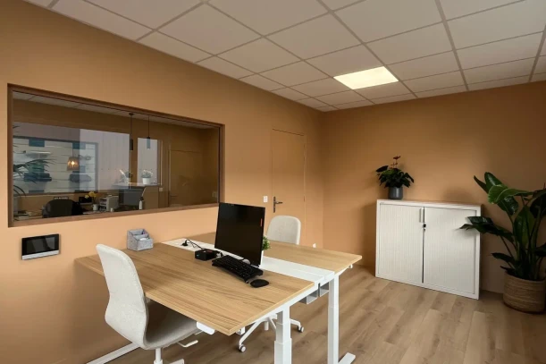 Bureau privé - 59390 - 2 postes - 299€