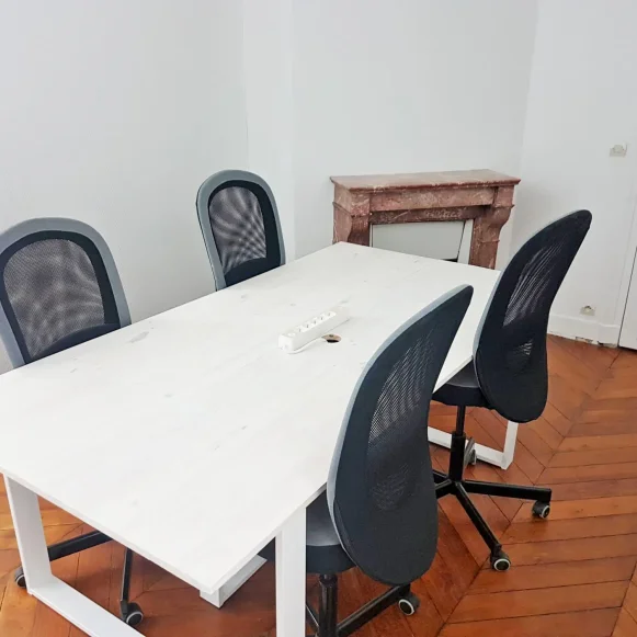 Bureau privé 62 m² 7 postes Location bureau Boulevard de Bonne Nouvelle Paris 75010 - photo 10