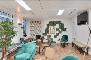 Cours Valmy 92800 Puteaux