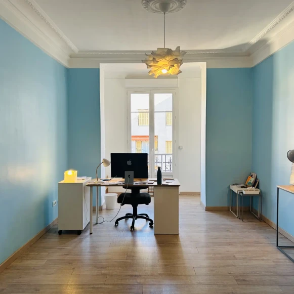 Bureau privé 13 m² 4 postes Location bureau Boulevard Gambetta Nice 06000 - photo 8