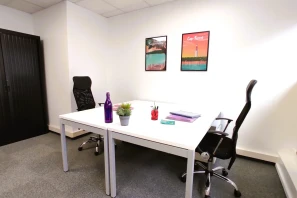 Bureau privé - 31300 - 4 postes - 979€