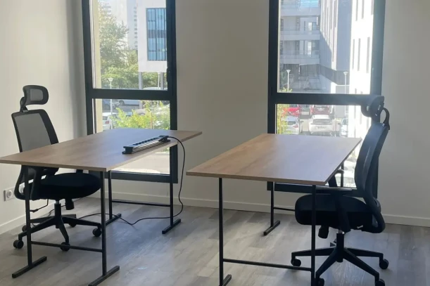 Bureau privé - 30000 - 4 postes - 500€