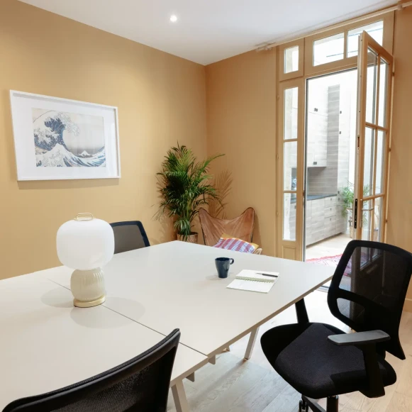 Bureau privé 11 m² 4 postes Location bureau Impasse Margaux Bordeaux 33000 - photo 1