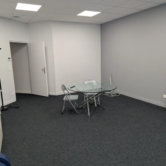 Bureau privé 50 m² 10 postes Coworking Rue Charles Sanglier Orléans 45000 - photo 3