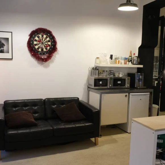 Open Space  2 postes Location bureau Boulevard Voltaire Paris 75011 - photo 4