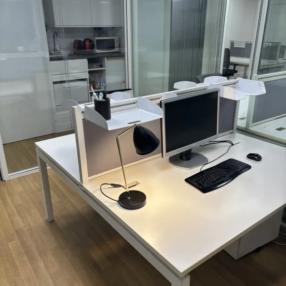 Bureau privé  2 postes Location bureau Rue Louise Michel Levallois-Perret 92300 - photo 3
