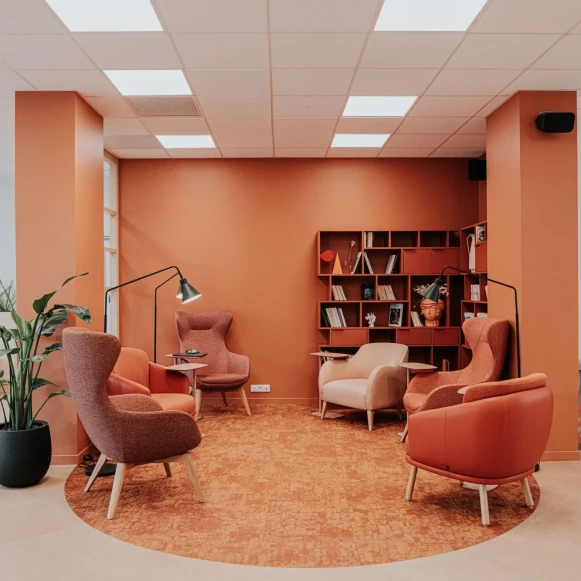 Open Space  25 postes Coworking Rue Ordener Paris 75018 - photo 5