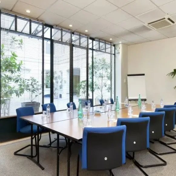 Bureau privé 20 m² 5 postes Location bureau Boulevard Haussmann Paris 75008 - photo 3