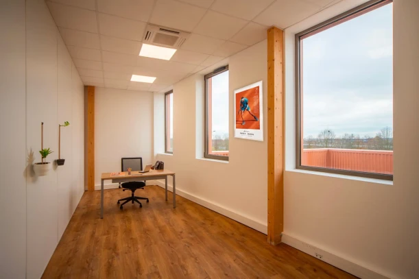 Bureau privé - 93290 - 4 postes - 1200€