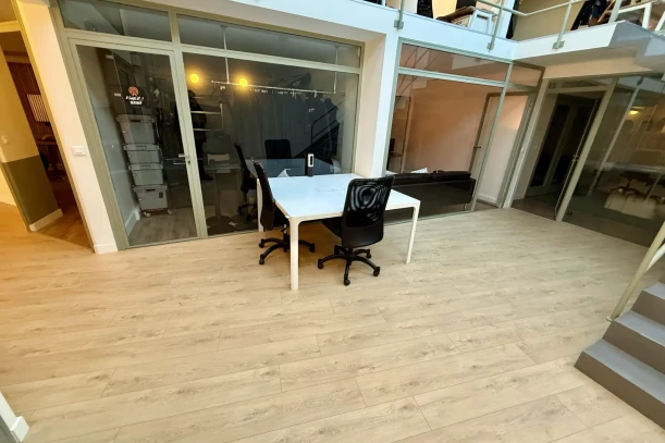 Open Space - 92100 - 5 postes - 345€