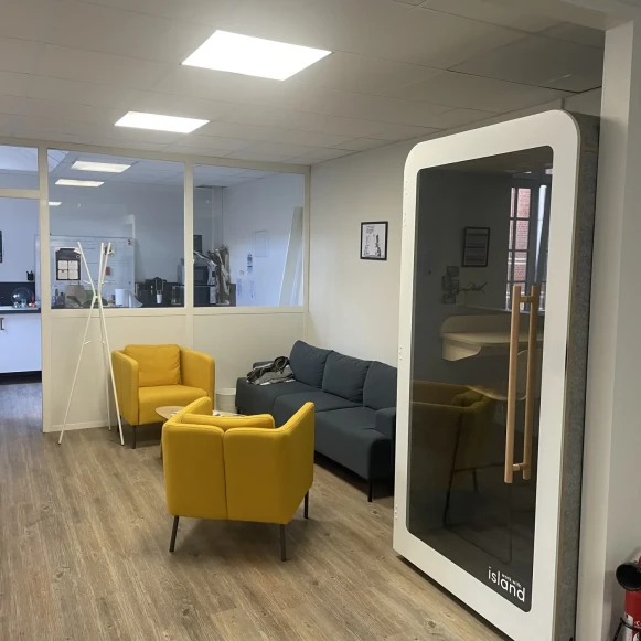 Bureau privé 148 m² 15 postes Coworking Place de la Gare Lille 59800 - photo 4