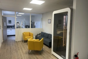 Bureau privé - 59800 - 15 postes - 2466.67€