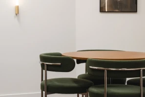 Bureau privé - 75002 - 3 postes - 2696€