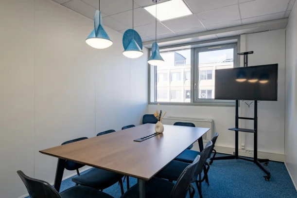 Espace indépendant - 69003 - 60 postes - 24000€