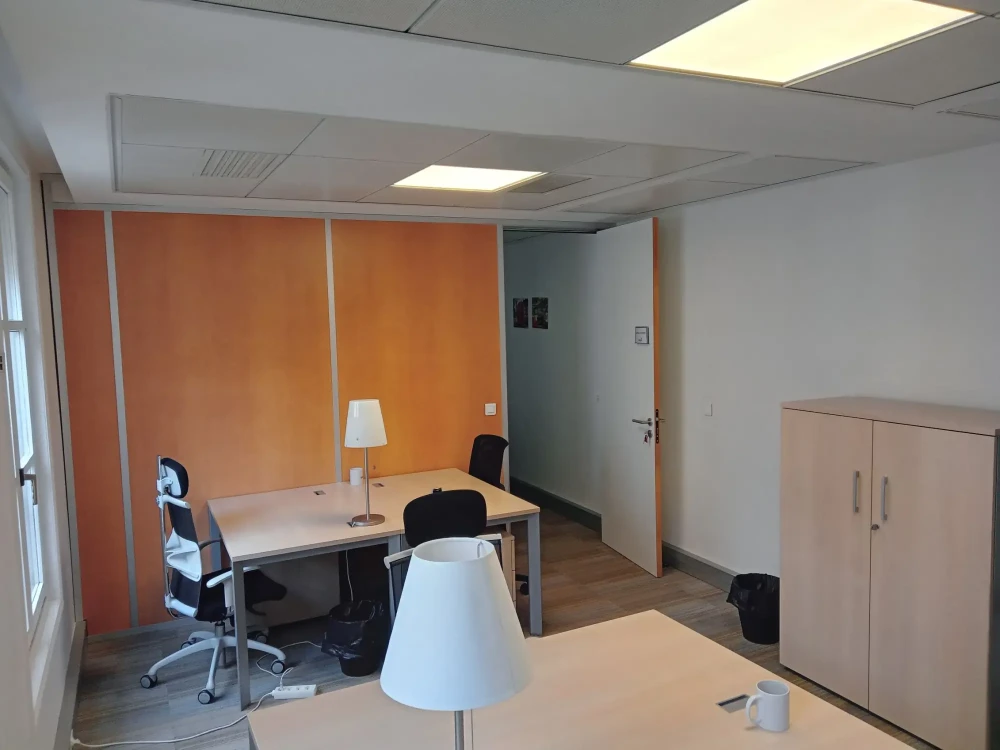 Bureau privé - 75001 - 4 postes - 3550€