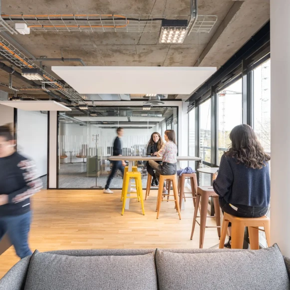 Open Space  4 postes Coworking Avenue Jean Jaurès Lyon 69007 - photo 10