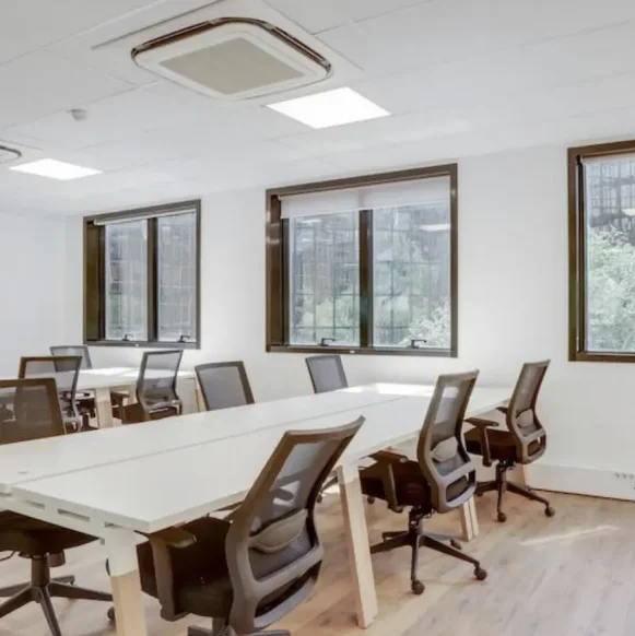 Bureau privé 42 m² 5 postes Location bureau Avenue Georges Pompidou Levallois-Perret 92300 - photo 5