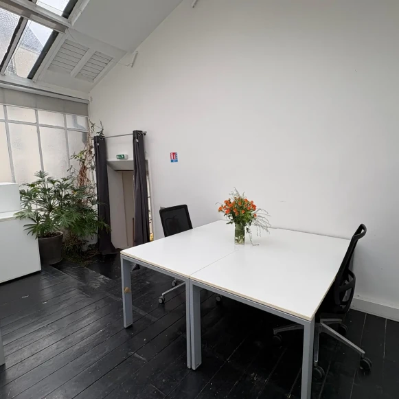 Open Space  6 postes Location bureau Rue des Arquebusiers Paris 75003 - photo 7