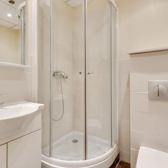 Espace indépendant 43 m² 7 postes Location bureau Rue Moreau Paris 75012 - photo 7