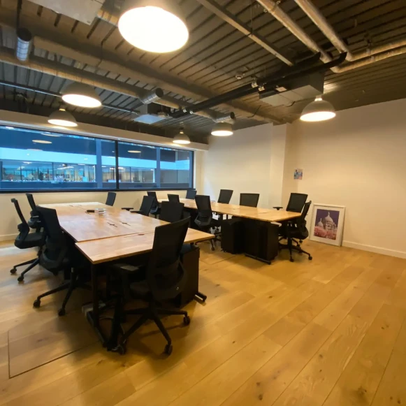 Bureau privé 40 m² 17 postes Coworking Rue des Archives Paris 75003 - photo 1