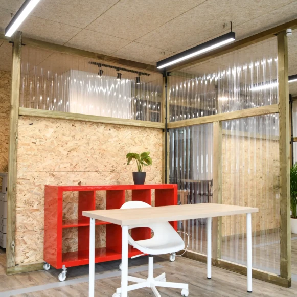 Open Space  4 postes Coworking Rue de Châteaudun Ivry-sur-Seine 94200 - photo 3