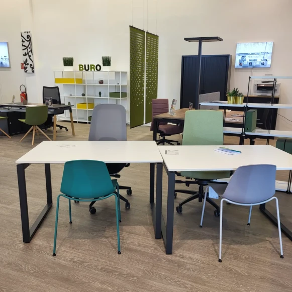 Open Space  16 postes Coworking Rue du Gros Caillou Les Clayes-sous-Bois 78340 - photo 10