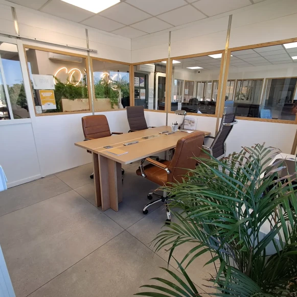 Bureau privé 16 m² 6 postes Location bureau Avenue Jean Jaurès Joinville-le-Pont 94340 - photo 2