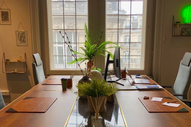 Bureau privé - 59800 - 2 postes - 1090€