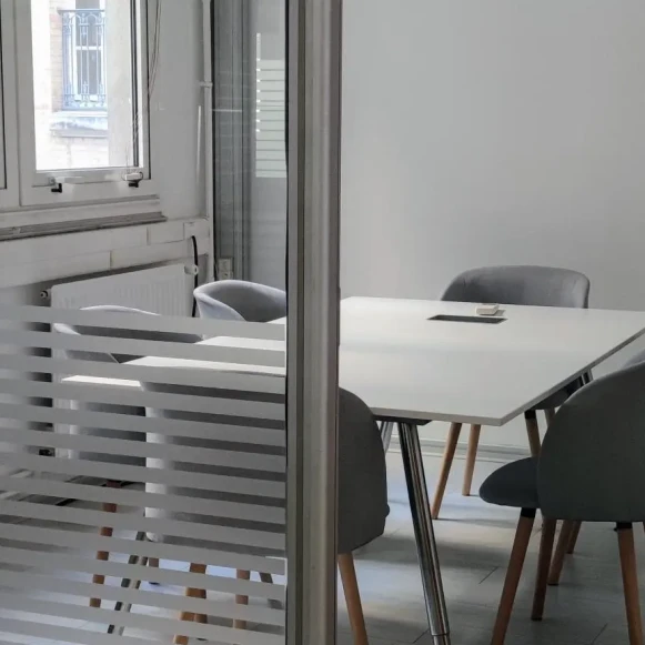 Bureau privé 15 m² 3 postes Location bureau Rue Saint-Lazare Paris 75009 - photo 6