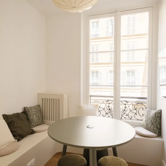 Espace indépendant 210 m² 32 postes Coworking Rue Washington Paris 75008 - photo 1