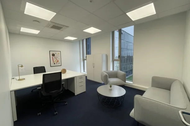 Espace indépendant - 35000 - 50 postes - 10000€