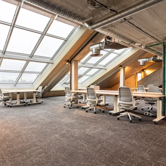 Bureau privé 2 121 m² 238 postes Location bureau Rue de la Gare d'Orléans Bordeaux 33100 - photo 5