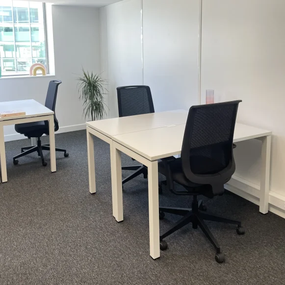 Bureau privé 945 m² 3 postes Location bureau Rue de Finlande Colombier-Saugnieu 69125 - photo 3