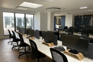 Bureau privé - 75011 - 72 postes - 25200€