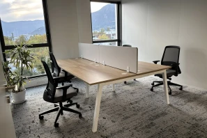 Bureau privé - 38240 - 4 postes - 960€