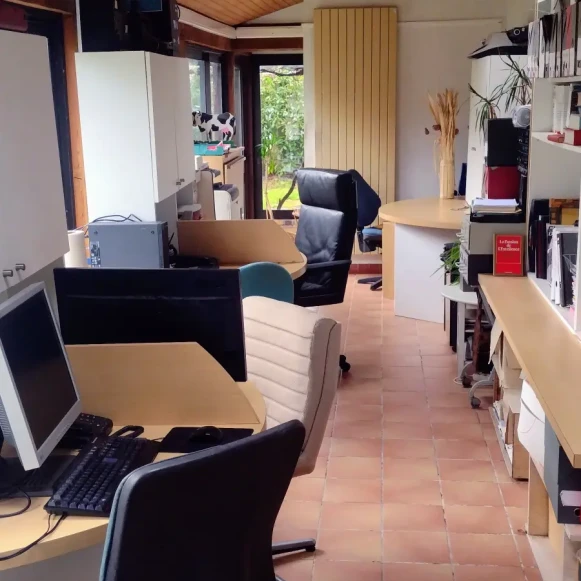 Open Space  3 postes Coworking Rue des Bordes Chennevières-sur-Marne 94430 - photo 2