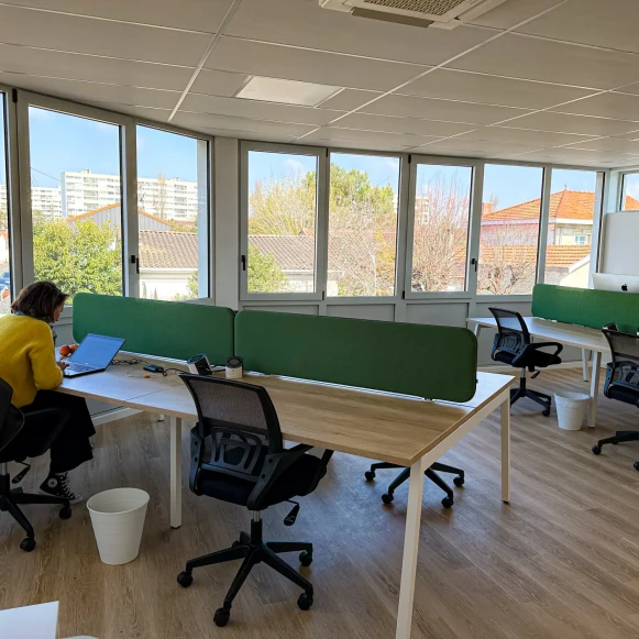 Open Space  9 postes Location bureau Rue Théophile Gautier Le Bouscat 33110 - photo 4