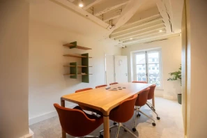 Espace indépendant - 75009 - 35 postes - 28500€